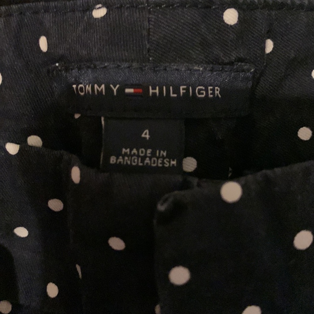 Tommy Hilfiger women size 4 shorts - Picture 3 of 3